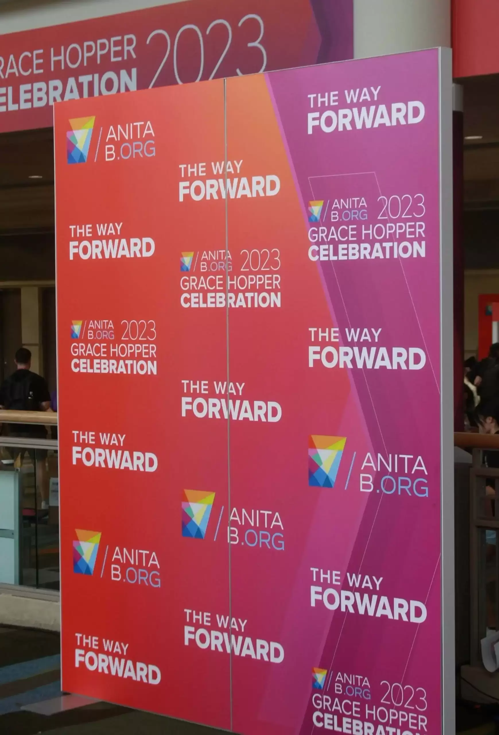 Printed panel produced on PVC-free display board